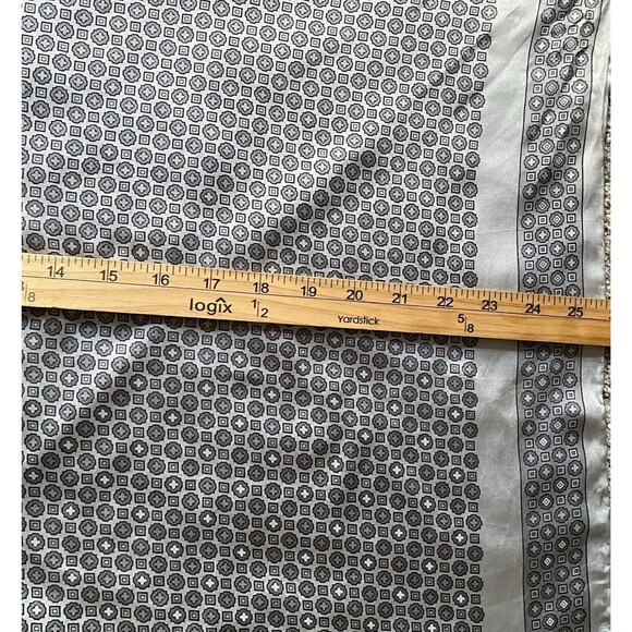 Vintage Silk Scarf Women Gray Geometrical 25” Square Neck Scarf Hand Rolled - Picture 4 of 5